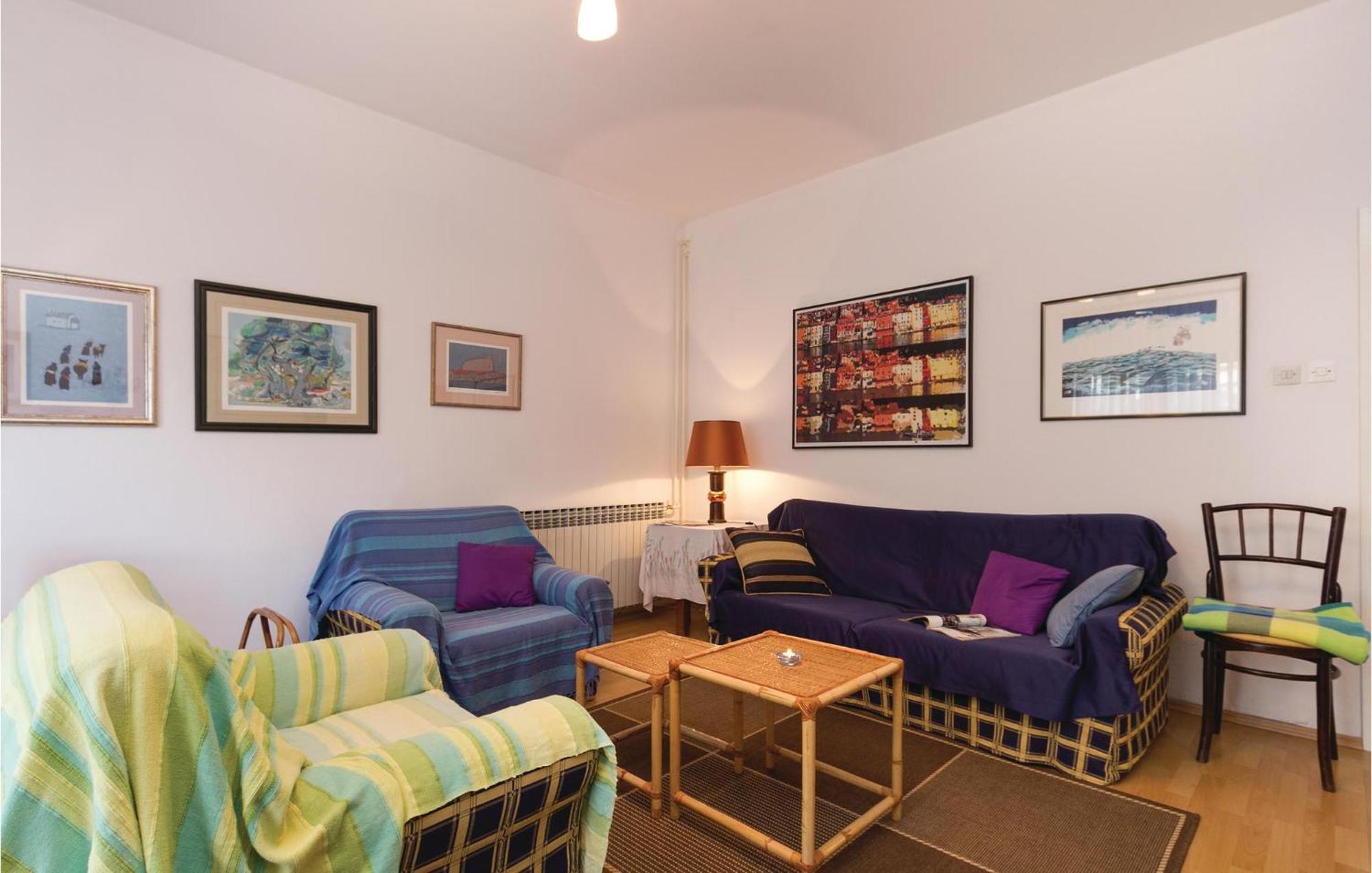 Stunning Apartment In Rovinj With Kitchen Esterno foto